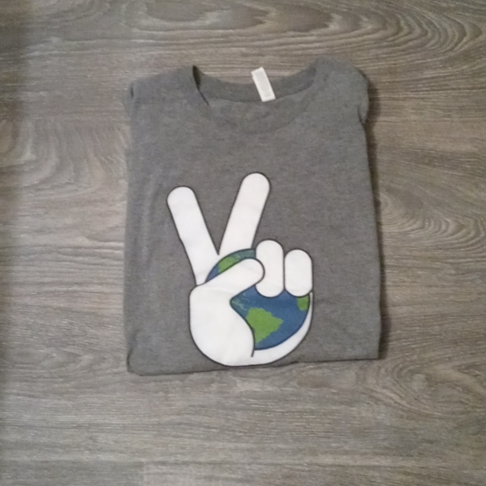 Tee shirt